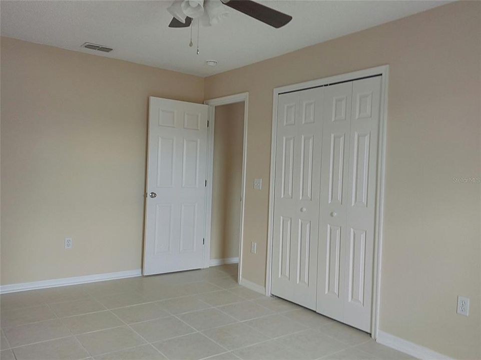 合同活跃: $369,900 (3 贝兹, 2 浴室, 1715 平方英尺)