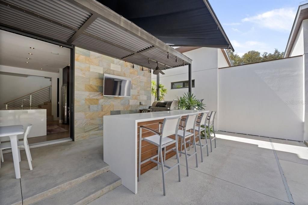 En Venta: $2,885,000 (5 camas, 3 baños, 4001 Pies cuadrados)