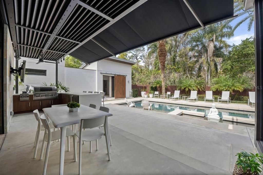 En Venta: $2,885,000 (5 camas, 3 baños, 4001 Pies cuadrados)