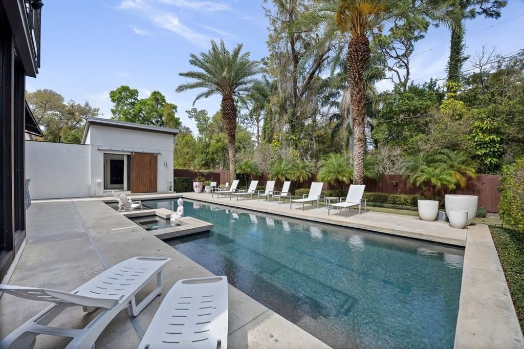 En Venta: $2,885,000 (5 camas, 3 baños, 4001 Pies cuadrados)