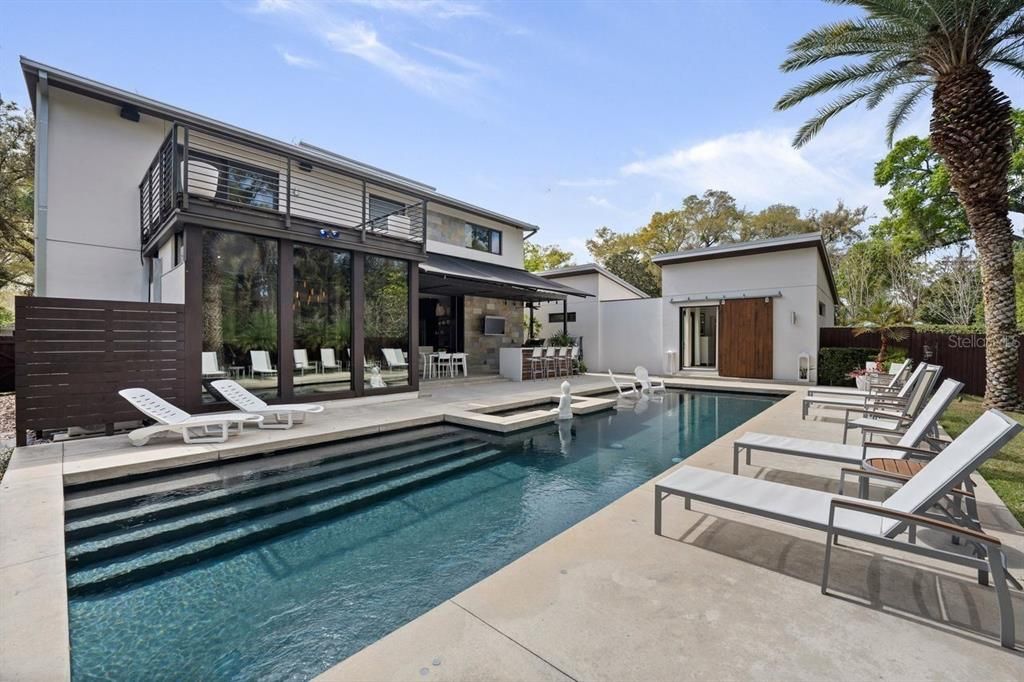 En Venta: $2,885,000 (5 camas, 3 baños, 4001 Pies cuadrados)