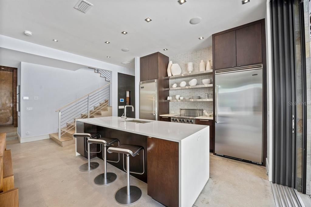 En Venta: $2,885,000 (5 camas, 3 baños, 4001 Pies cuadrados)