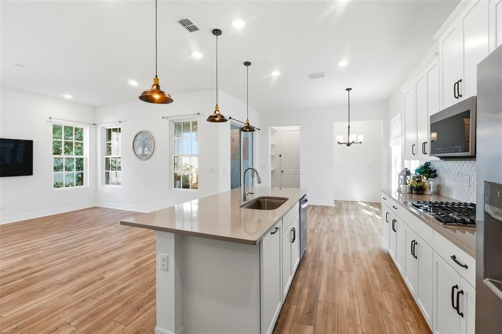 For Sale: $829,000 (4 beds, 2 baths, 2437 Square Feet)