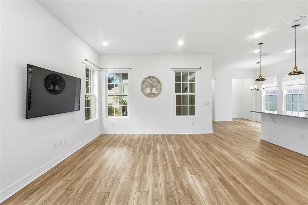 For Sale: $829,000 (4 beds, 2 baths, 2437 Square Feet)