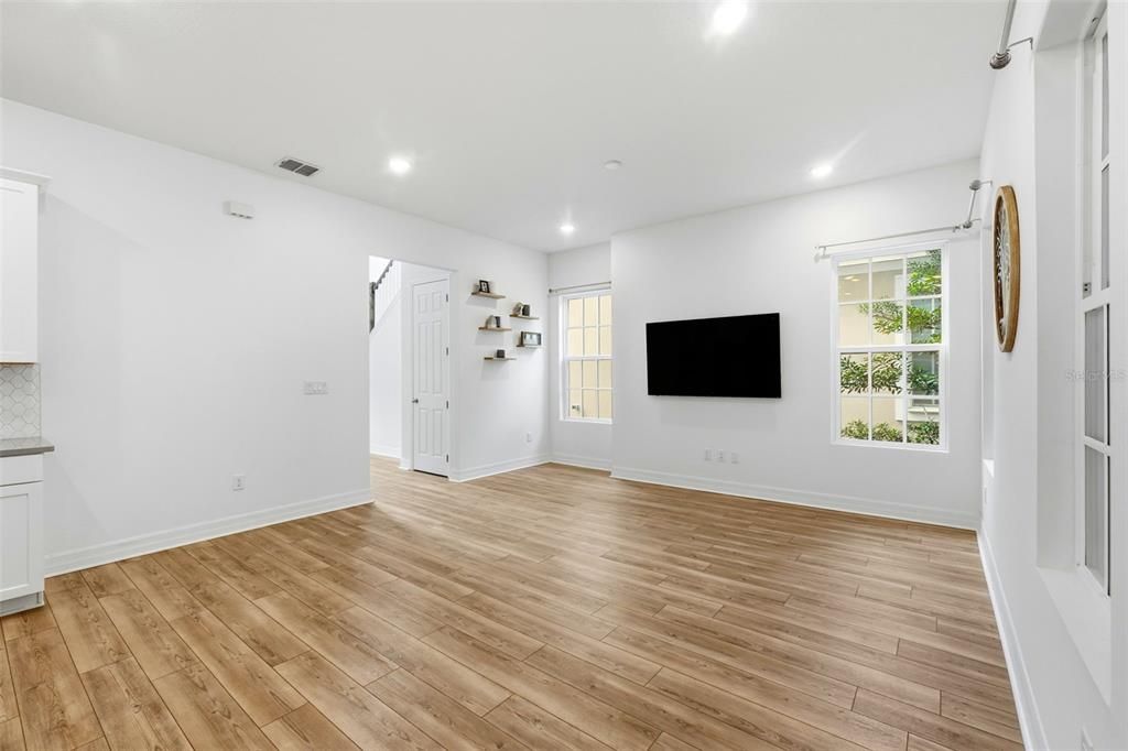 For Sale: $829,000 (4 beds, 2 baths, 2437 Square Feet)