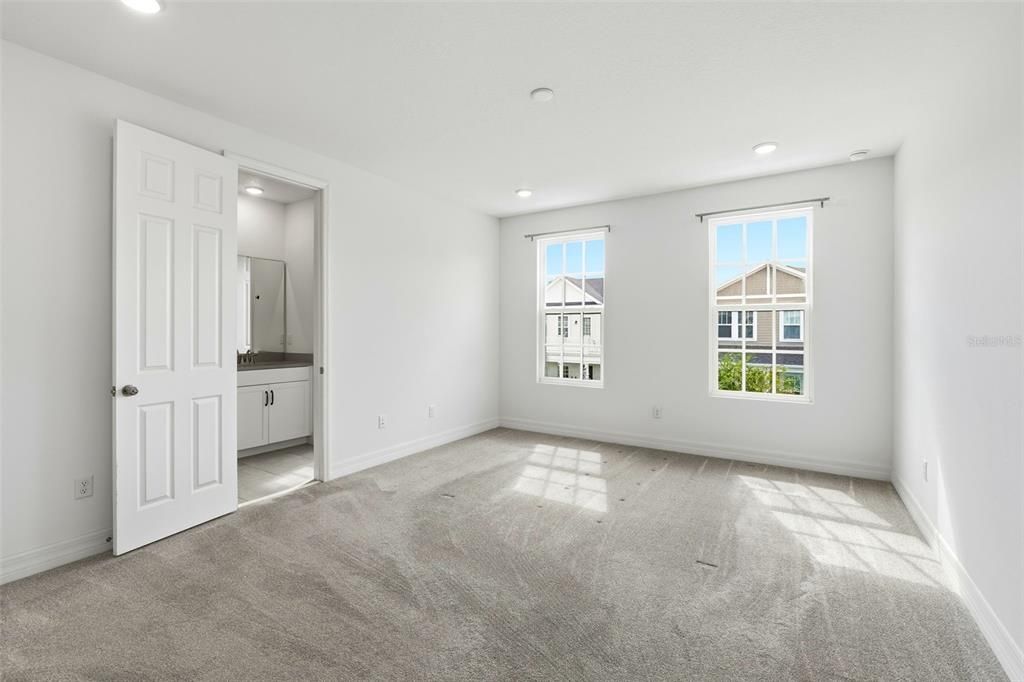 For Sale: $829,000 (4 beds, 2 baths, 2437 Square Feet)