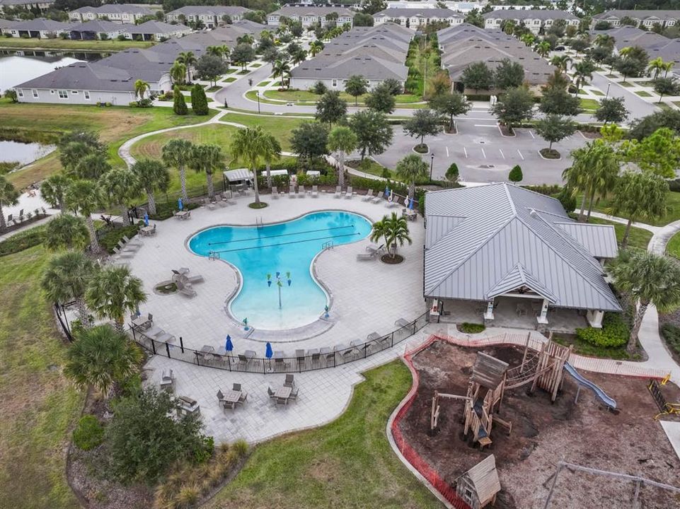 En Venta: $365,000 (4 camas, 3 baños, 2618 Pies cuadrados)