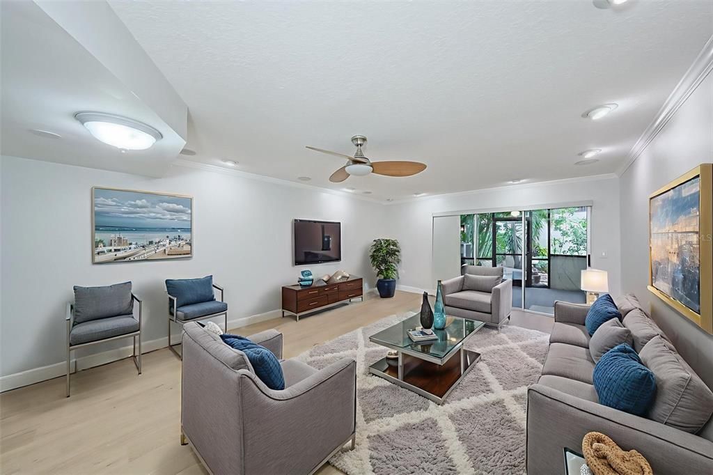 En Venta: $210,000 (2 camas, 2 baños, 1296 Pies cuadrados)