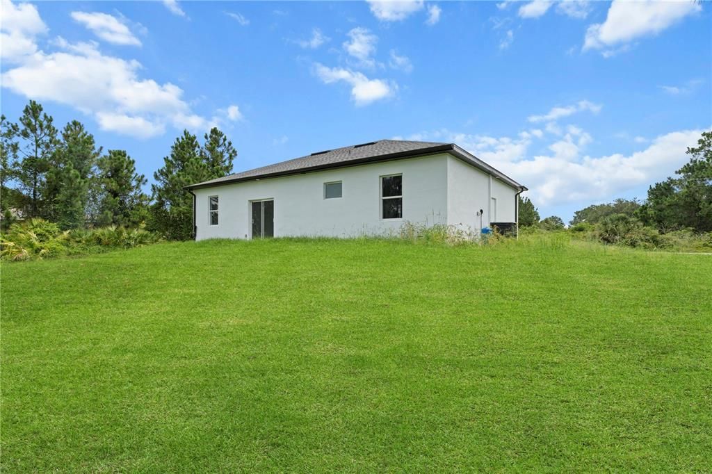 For Sale: $285,900 (3 beds, 2 baths, 1270 Square Feet)