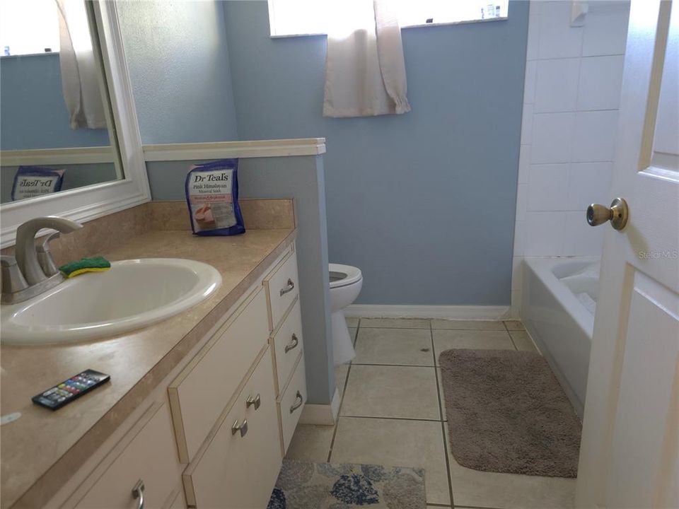 Active With Contract: $249,000 (3 beds, 2 baths, 1791 Square Feet)