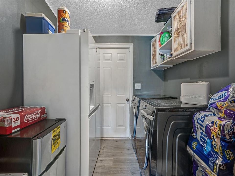 En Venta: $299,900 (3 camas, 3 baños, 1890 Pies cuadrados)