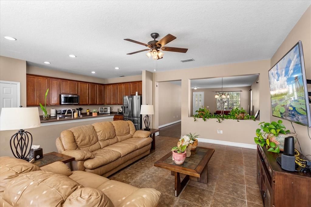 For Sale: $439,900 (4 beds, 2 baths, 2365 Square Feet)