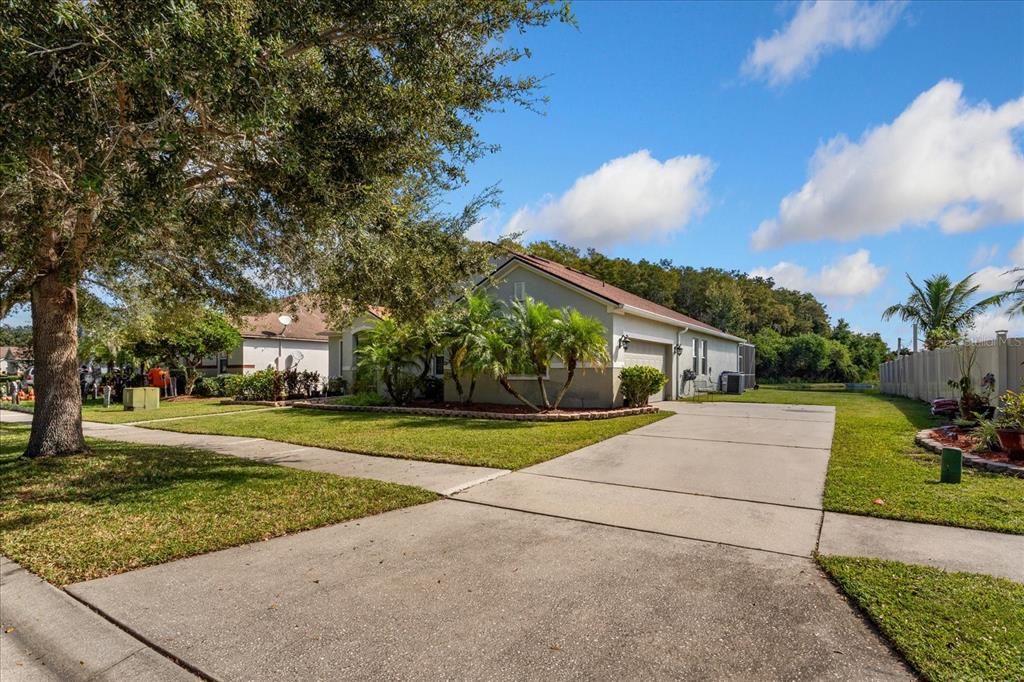 For Sale: $439,900 (4 beds, 2 baths, 2365 Square Feet)