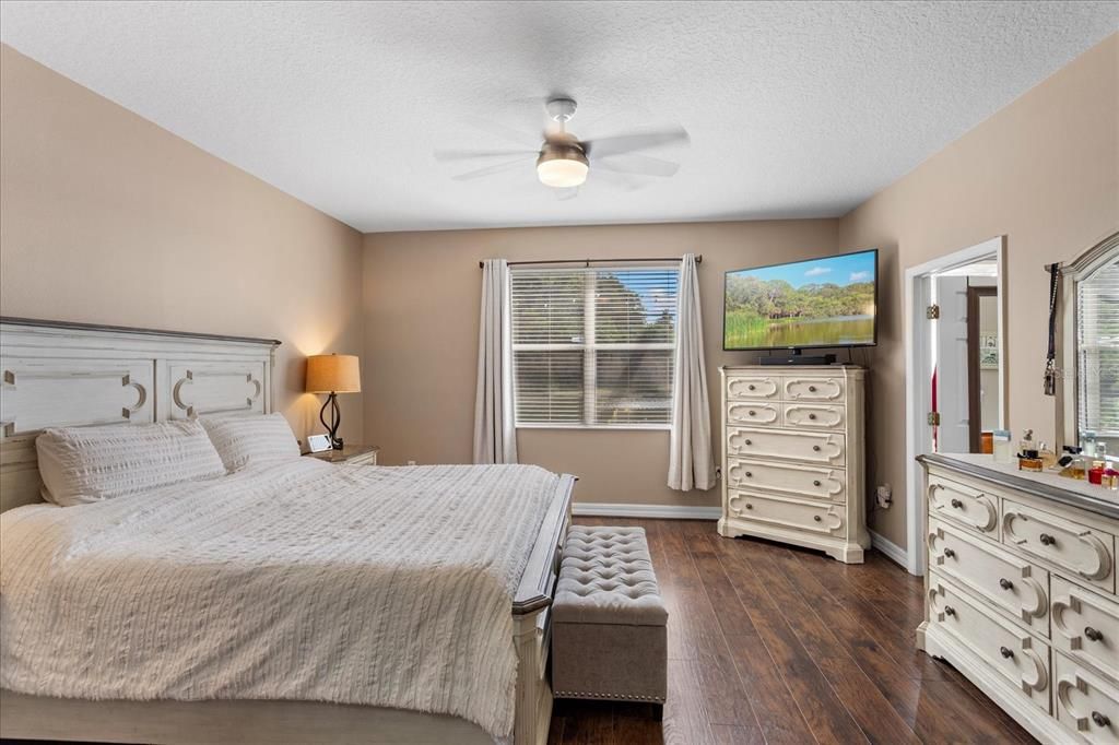 For Sale: $439,900 (4 beds, 2 baths, 2365 Square Feet)