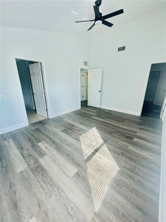 На продажу: $410,000 (5 спален, 3 ванн, 2239 Квадратных фут)