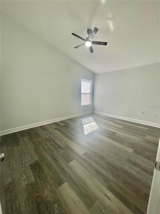 На продажу: $410,000 (5 спален, 3 ванн, 2239 Квадратных фут)