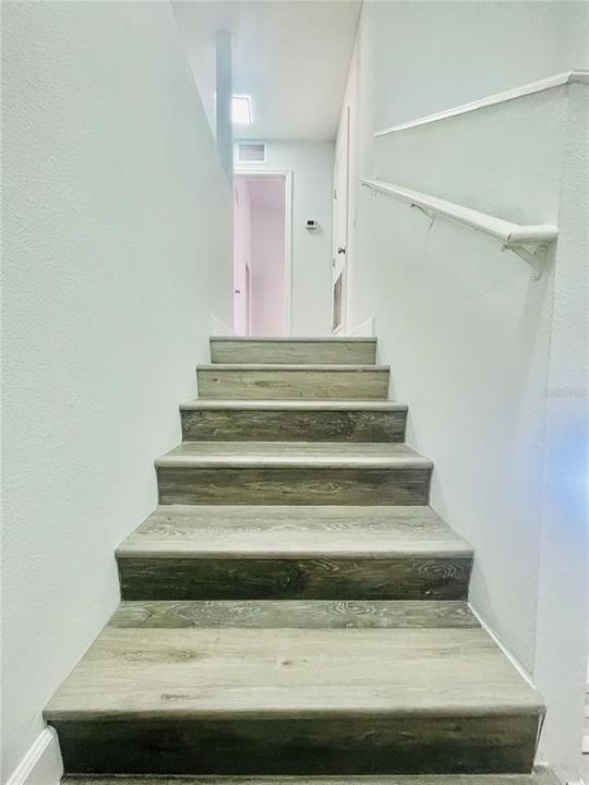 На продажу: $410,000 (5 спален, 3 ванн, 2239 Квадратных фут)