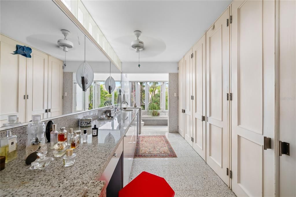 待售: $3,500,000 (4 贝兹, 4 浴室, 3520 平方英尺)