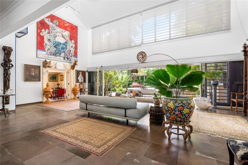 待售: $3,500,000 (4 贝兹, 4 浴室, 3520 平方英尺)