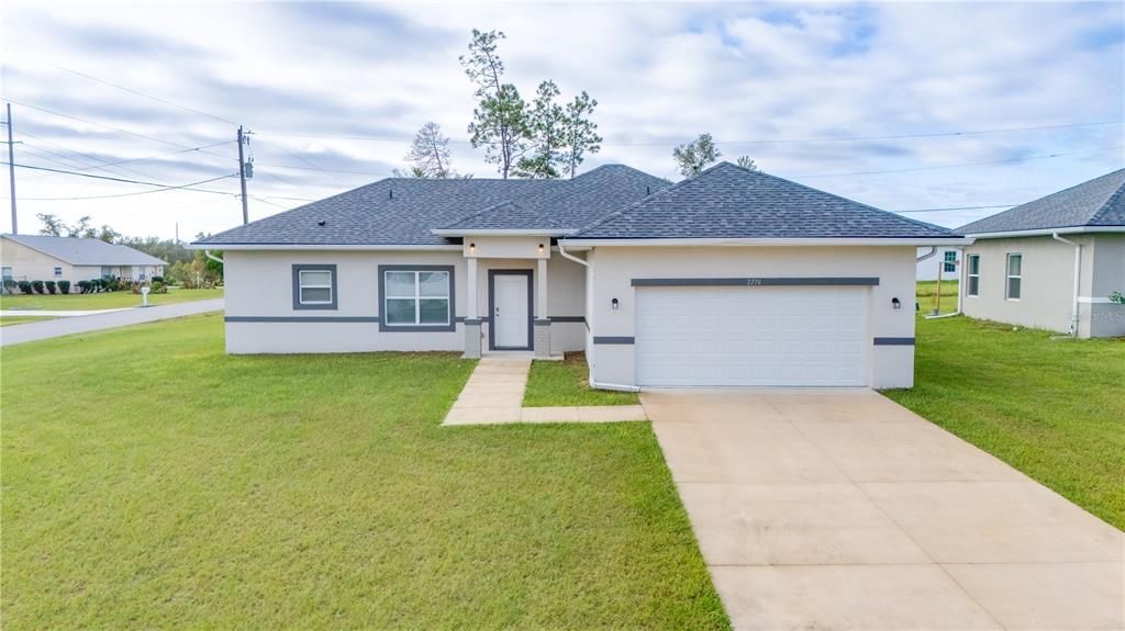 Recently Rented: $2,200 (4 beds, 2 baths, 1584 Square Feet)