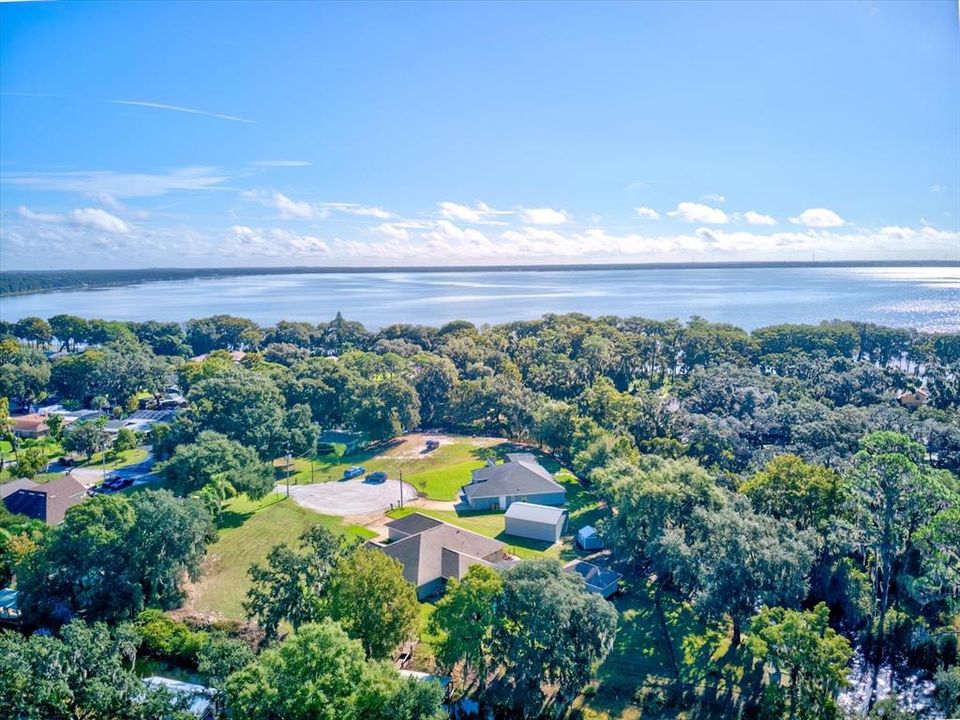 合同活跃: $559,000 (3 贝兹, 2 浴室, 2240 平方英尺)