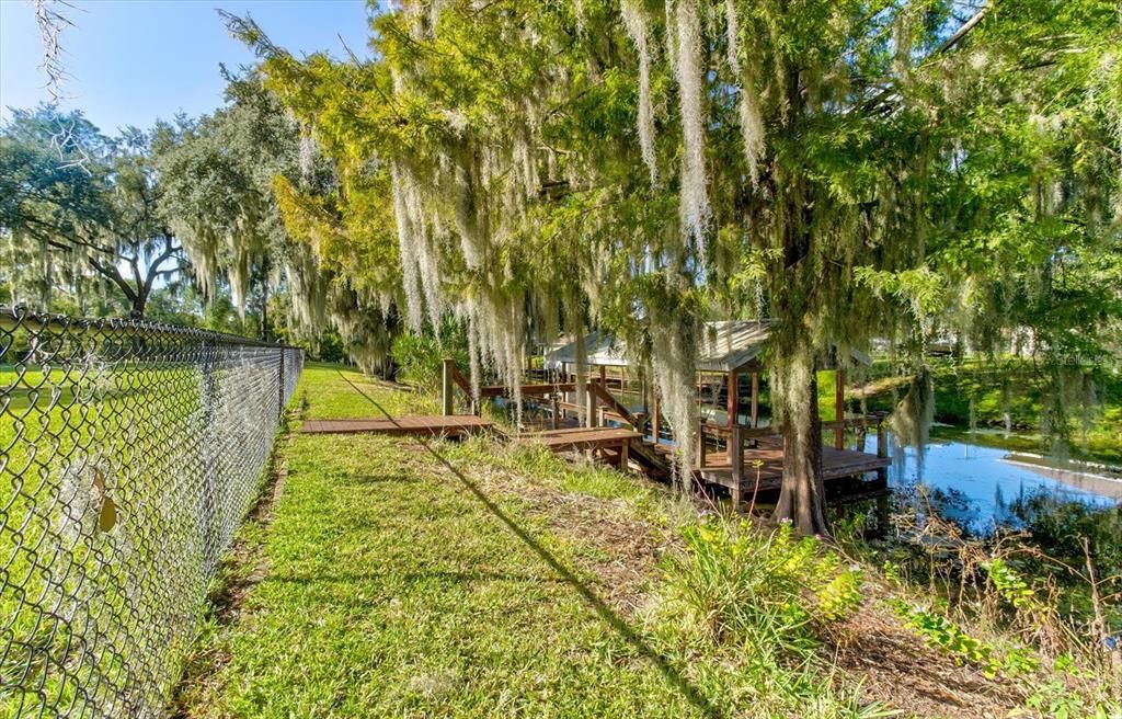 合同活跃: $559,000 (3 贝兹, 2 浴室, 2240 平方英尺)