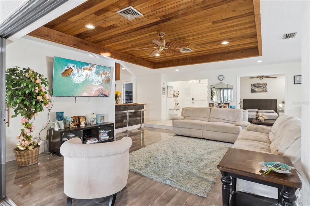 待售: $367,000 (4 贝兹, 3 浴室, 2362 平方英尺)