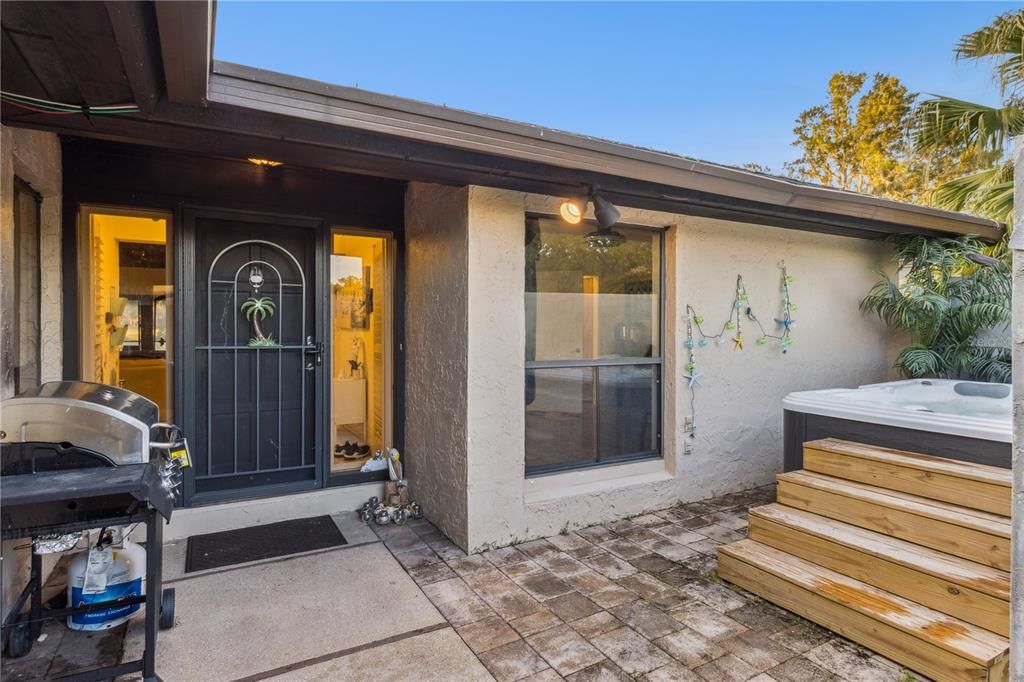 待售: $367,000 (4 贝兹, 3 浴室, 2362 平方英尺)