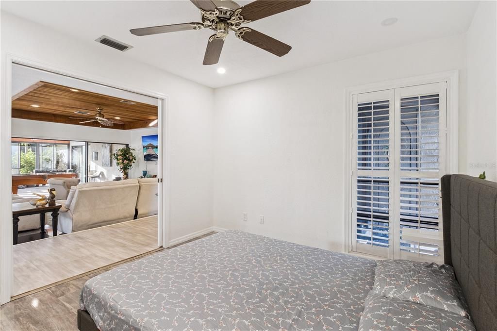 待售: $367,000 (4 贝兹, 3 浴室, 2362 平方英尺)