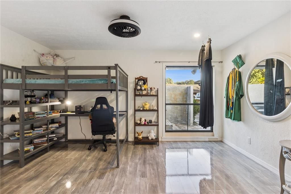 待售: $367,000 (4 贝兹, 3 浴室, 2362 平方英尺)