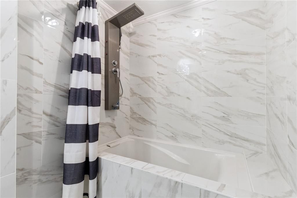 待售: $367,000 (4 贝兹, 3 浴室, 2362 平方英尺)