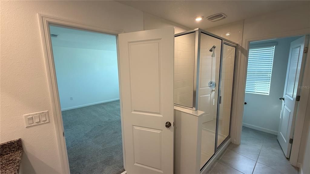 Active With Contract: $2,200 (3 beds, 2 baths, 1611 Square Feet)