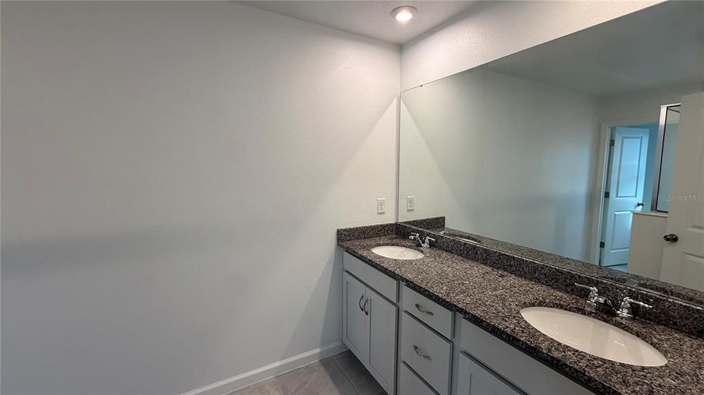 Active With Contract: $2,200 (3 beds, 2 baths, 1611 Square Feet)