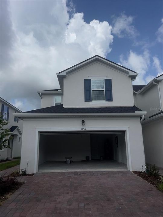 Active With Contract: $2,200 (3 beds, 2 baths, 1611 Square Feet)