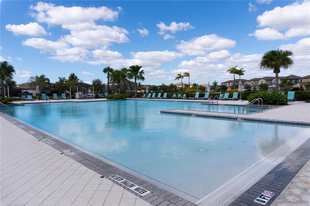 For Sale: $312,000 (3 beds, 2 baths, 1663 Square Feet)