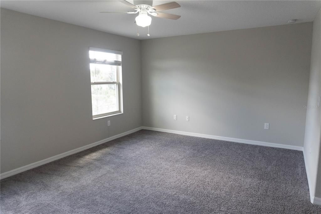 For Sale: $312,000 (3 beds, 2 baths, 1663 Square Feet)