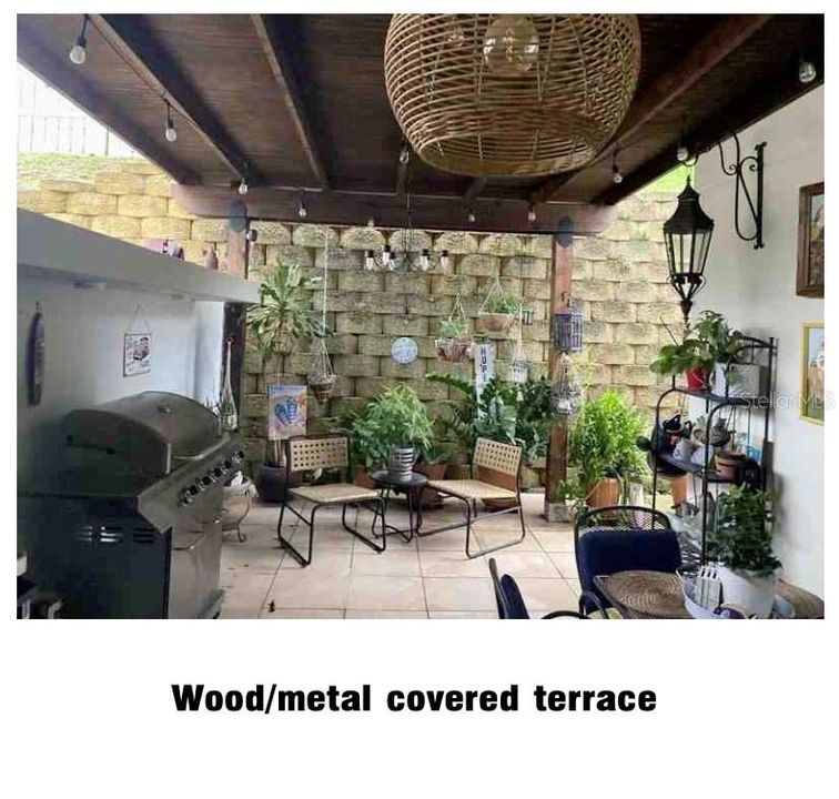 Active With Contract: $269,900 (3 beds, 2 baths, 1176 Square Feet)