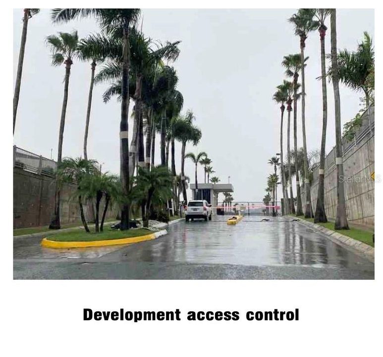 Active With Contract: $269,900 (3 beds, 2 baths, 1176 Square Feet)