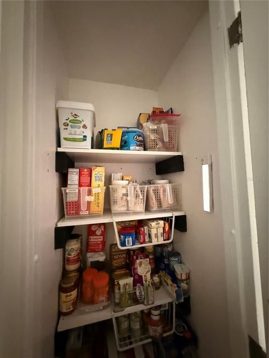 Active With Contract: $269,900 (3 beds, 2 baths, 1176 Square Feet)