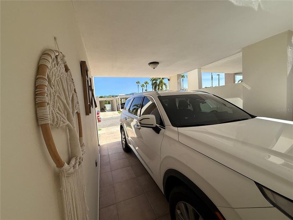 Active With Contract: $269,900 (3 beds, 2 baths, 1176 Square Feet)