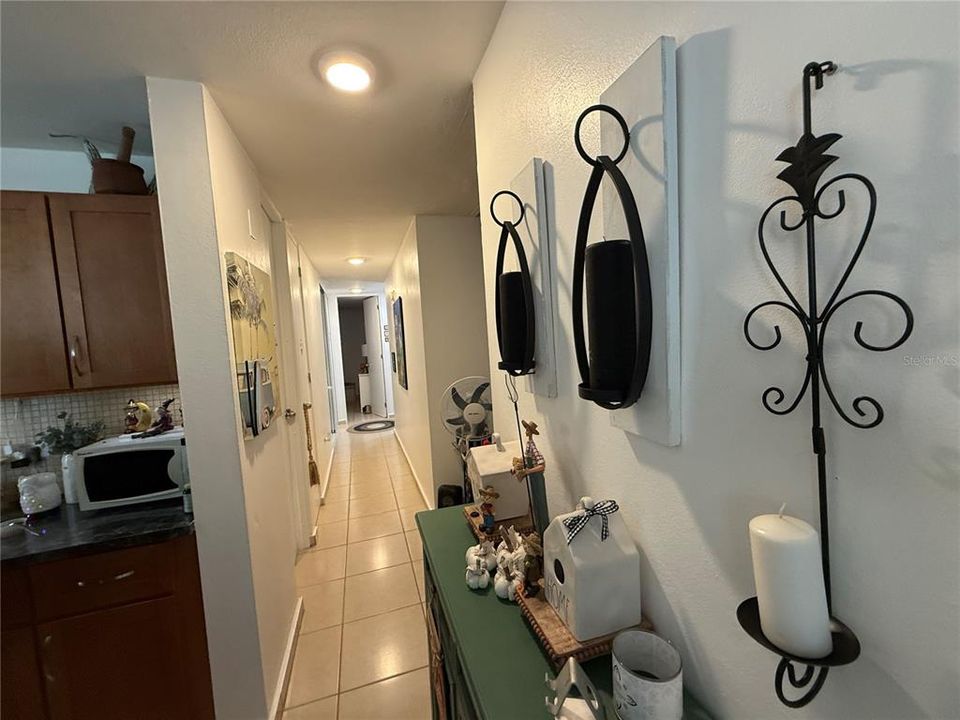 Active With Contract: $269,900 (3 beds, 2 baths, 1176 Square Feet)