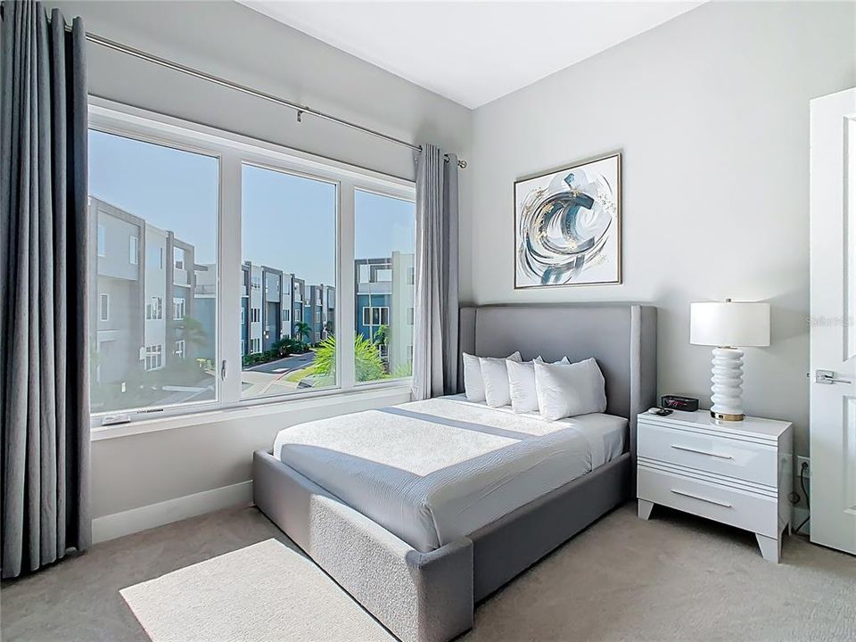 В аренду: $4,300 (5 спален, 4 ванн, 2630 Квадратных фут)