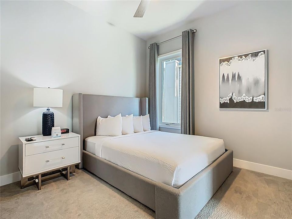 В аренду: $4,300 (5 спален, 4 ванн, 2630 Квадратных фут)