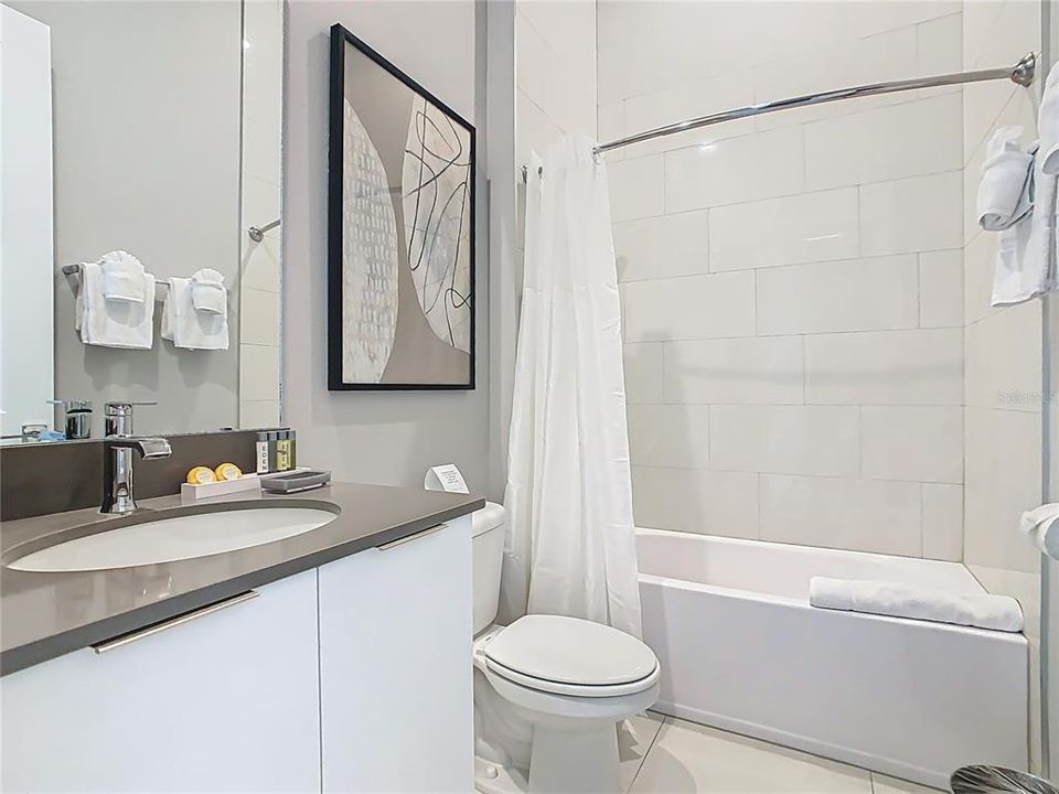 В аренду: $4,300 (5 спален, 4 ванн, 2630 Квадратных фут)