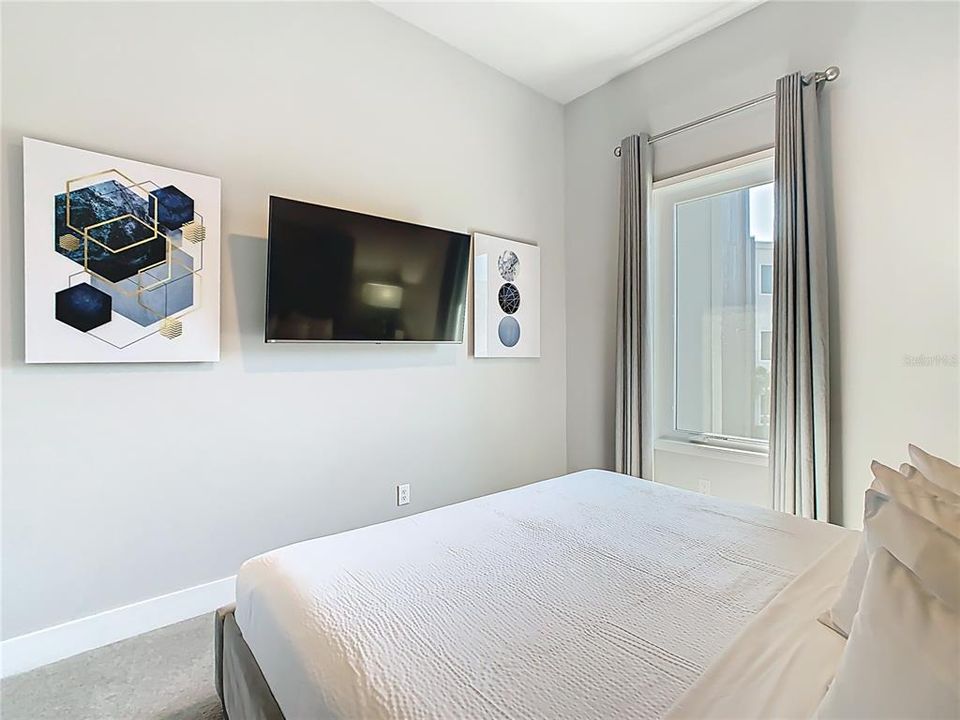 В аренду: $4,300 (5 спален, 4 ванн, 2630 Квадратных фут)