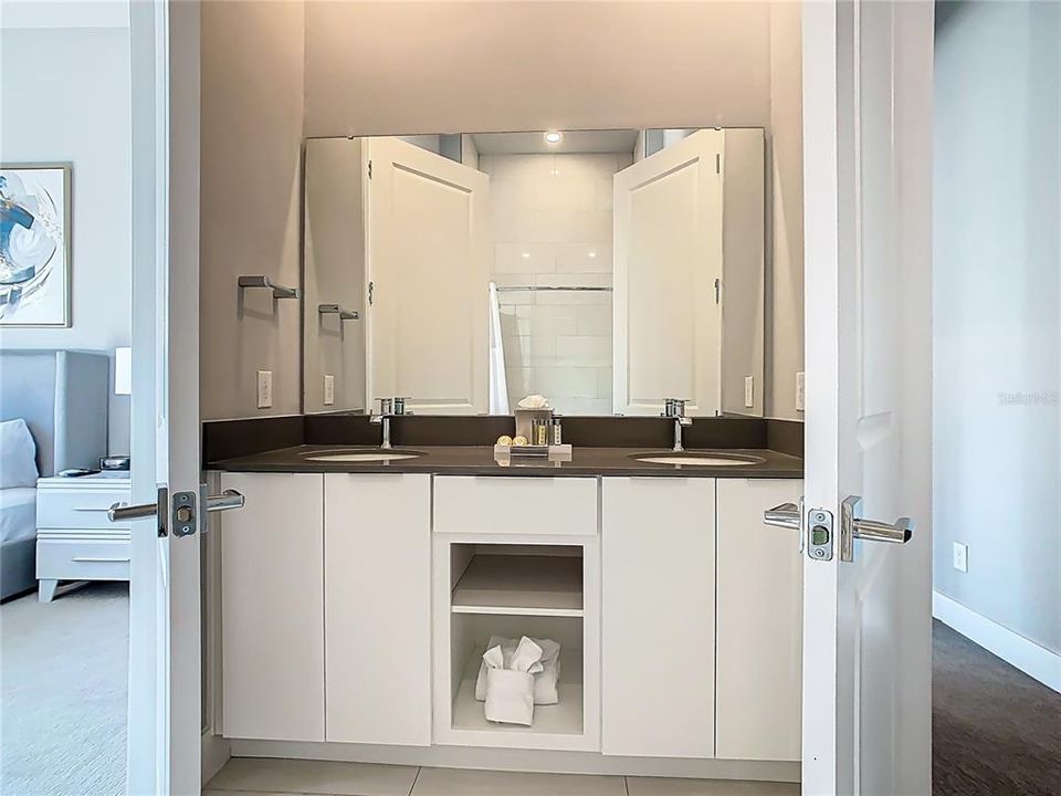 В аренду: $4,300 (5 спален, 4 ванн, 2630 Квадратных фут)