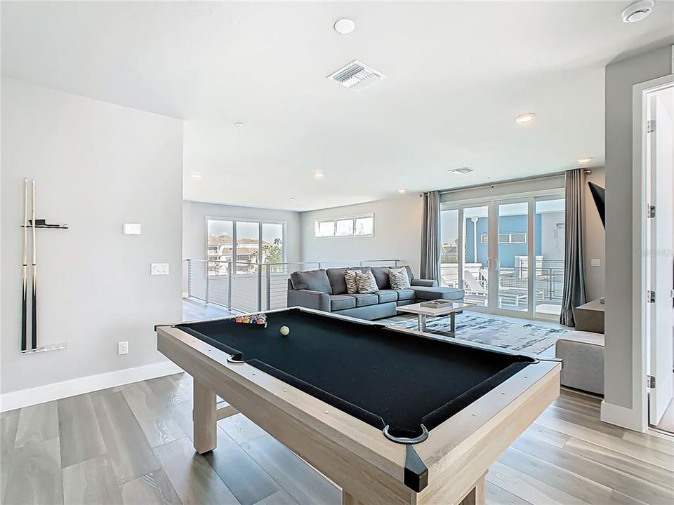 В аренду: $4,300 (5 спален, 4 ванн, 2630 Квадратных фут)