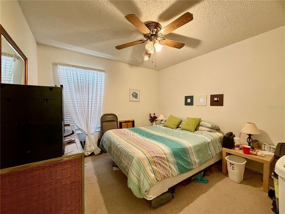 For Sale: $169,000 (2 beds, 2 baths, 912 Square Feet)