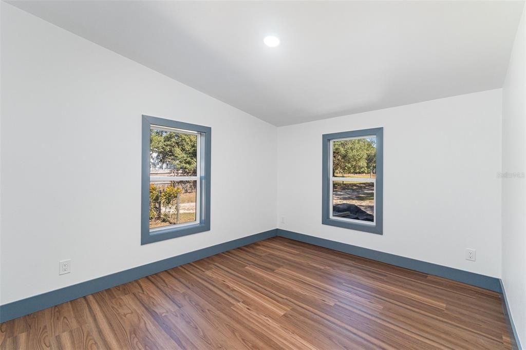 На продажу: $364,900 (5 спален, 3 ванн, 2280 Квадратных фут)