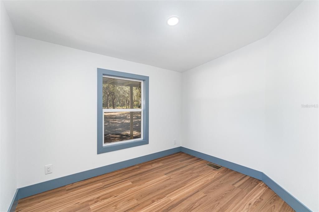 На продажу: $364,900 (5 спален, 3 ванн, 2280 Квадратных фут)